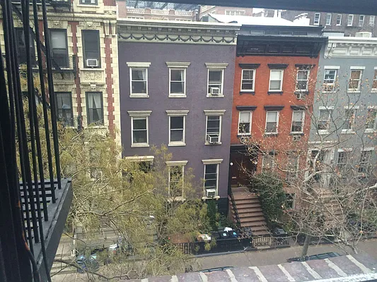 Rented by Town Residential | media 21