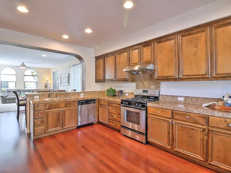 1306 Cedarwood Loop — Photo 4