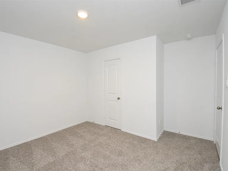 12218 Deep Stream Ln — Photo 35