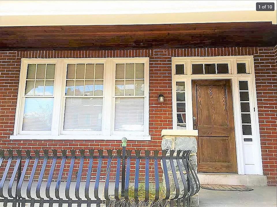 1st image of 320 N Charlotte St APT 2