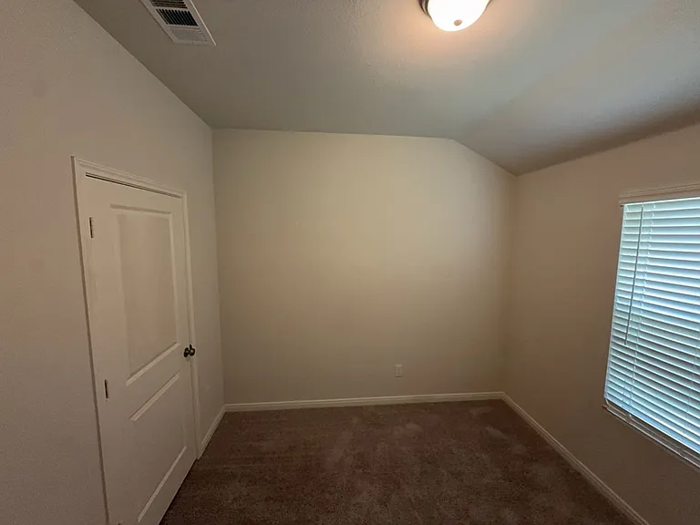 3637 Silver Maple Ln — Photo 6