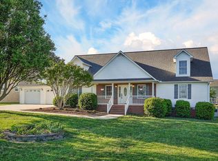 5561 Nashville Hwy, Baxter, TN 38544