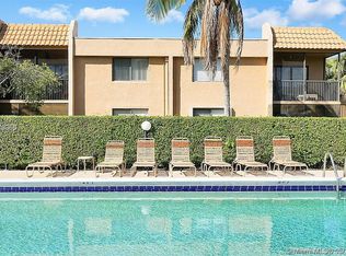 330 Racquet Club Rd APT 202, Weston, FL 33326