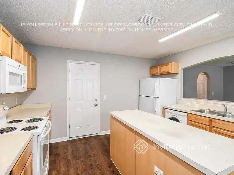 2144 Wiley Oaks Ln — Photo 8