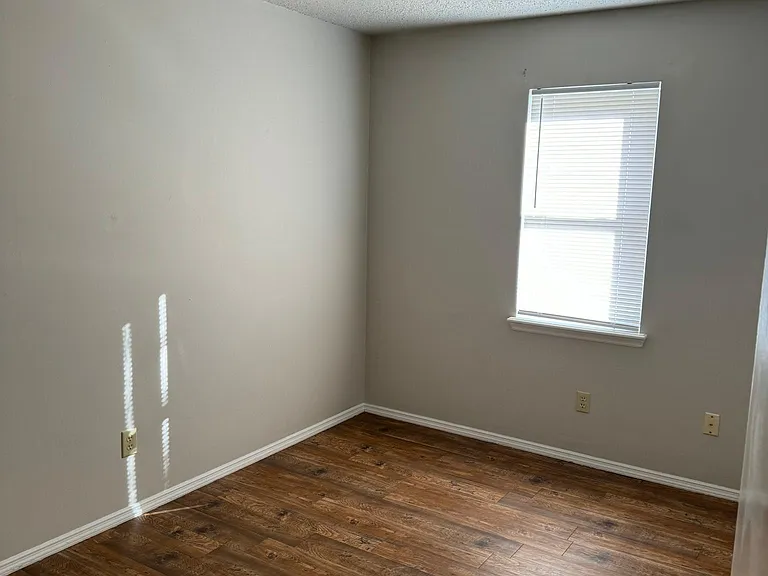 908 O St — Photo 5