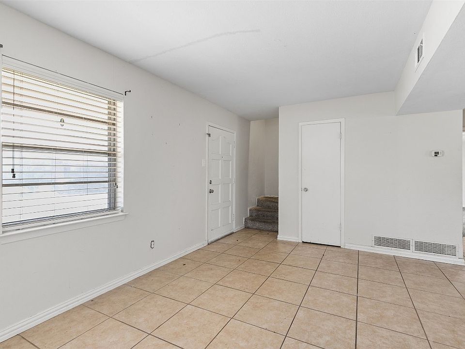 1st image of 1417 Carroll Dr