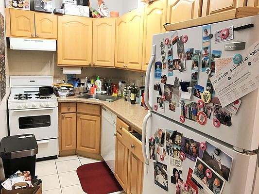 5th image of 148 W 73rd St APT 3B