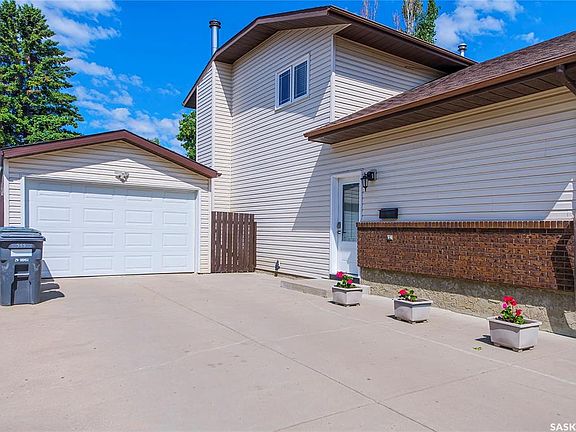 3rd image of 555 Nordstrum ROAD