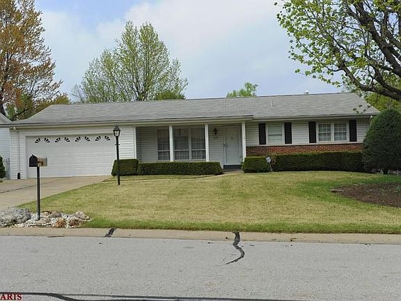 2nd image of 2049 Northaire Ln
