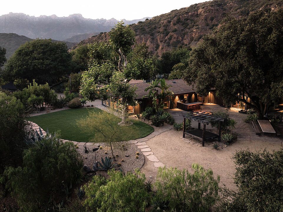 12460 Yellow Hill Rd, Malibu, CA 90265 | MLS #26853835 | Zillow