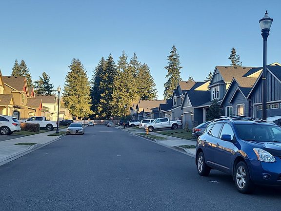 4th image of 12407 NE 106th Cir