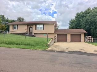 209 Washington St, Mountain View, MO 65548