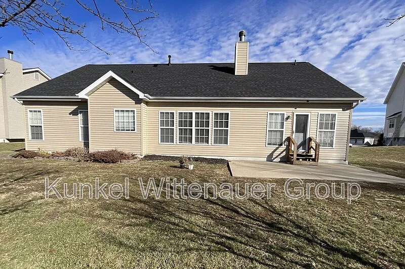 Building Photo - 2308 Fourlakes Dr