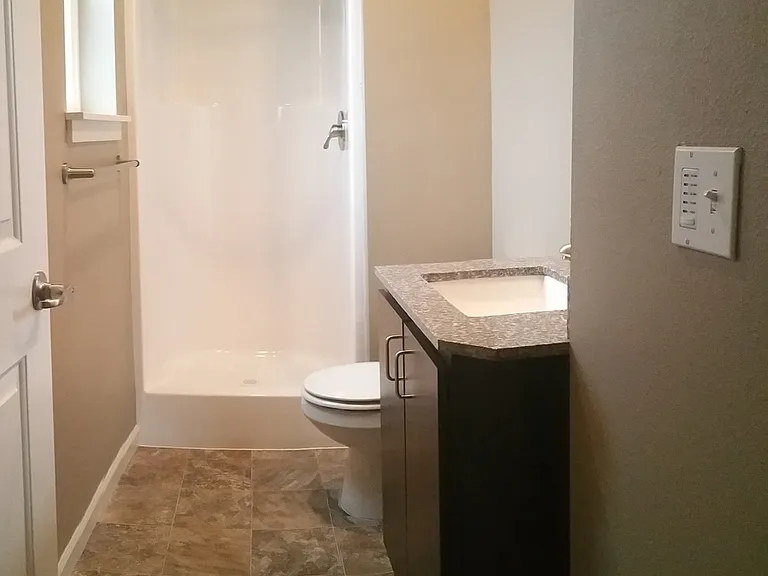 Encore Apartments — Photo 16