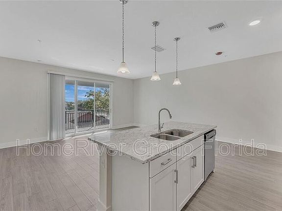 5th image of 5205 Eggleston Ave #305