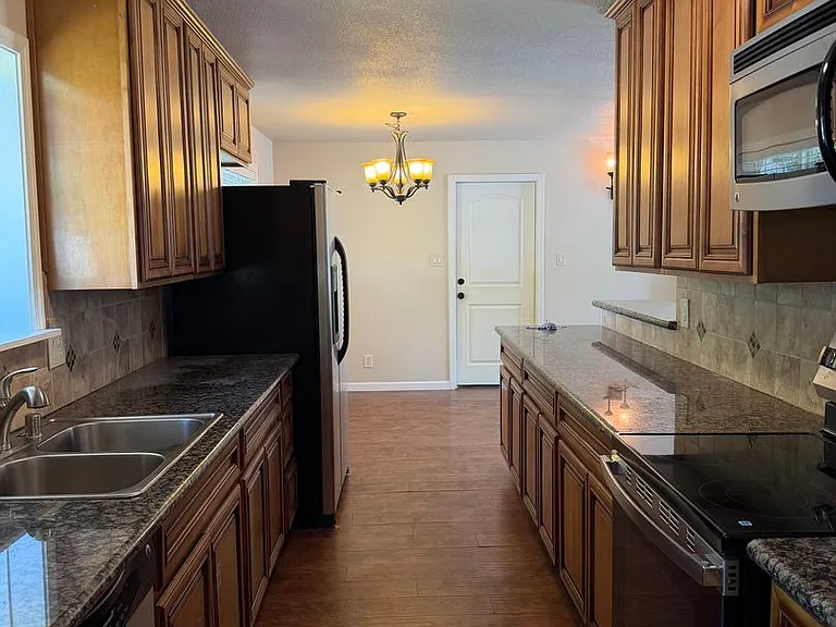 8808 Mohawk Way — Photo 17