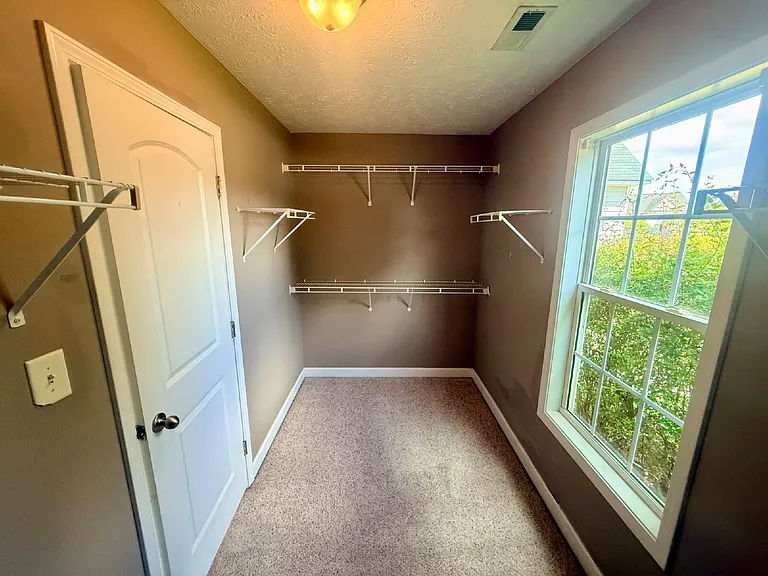 4926 Yorkchester Dr — Photo 19