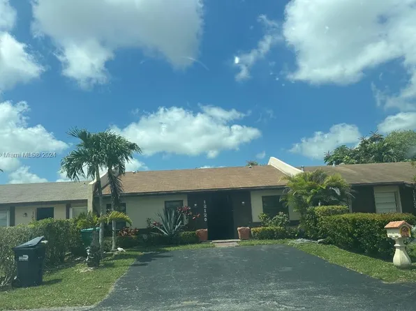 12120 SW 110th St, Miami, FL 33186