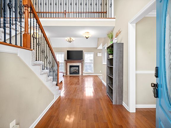 5th image of 3328 Melissa Ln