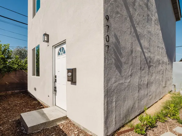 9707 Willis Ave, North Hills, CA 91343