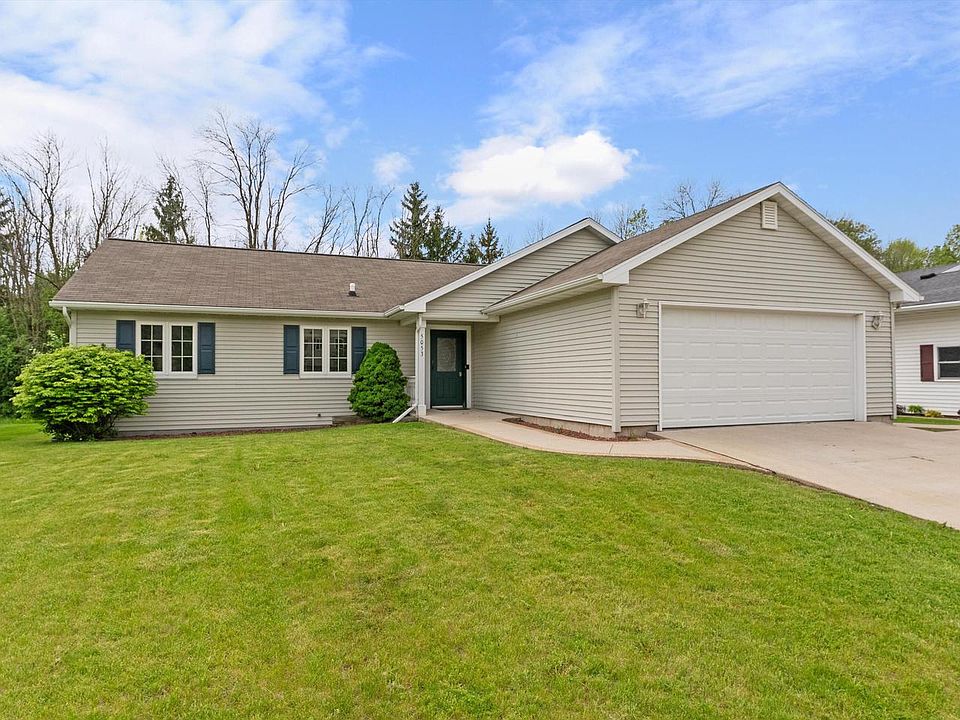 5053 Expo DRIVE, Manitowoc, WI 54220 | Zillow