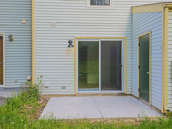 5th image of 1304 Bartley Pl