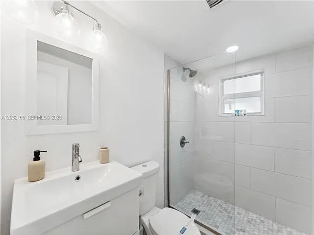 1480 NE 117th St — Photo 8