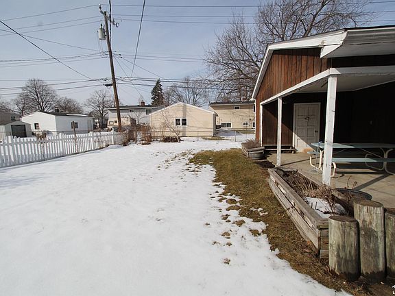 4th image of 511 John Rolfe Dr