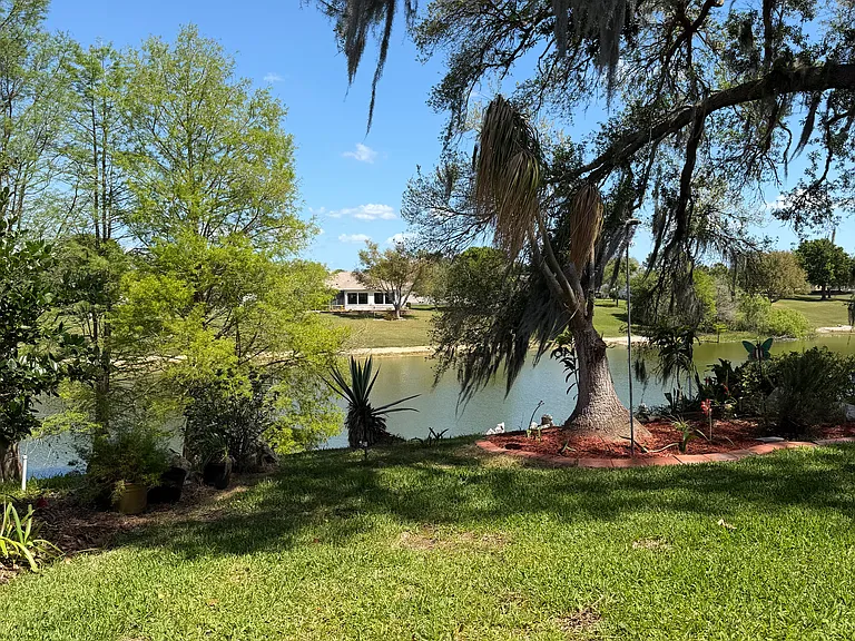 3327 Woodridge Dr — Photo 17