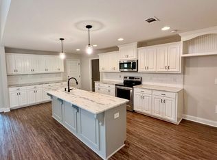 1443 Lowndes St, Opelika, AL 36801