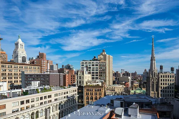 Sold by Town Residential | media 27