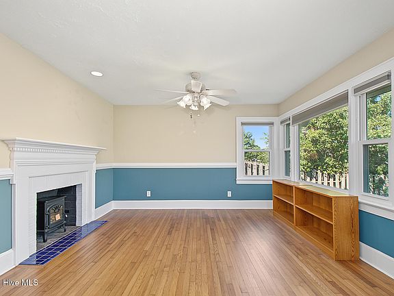 4th image of 212 George Street