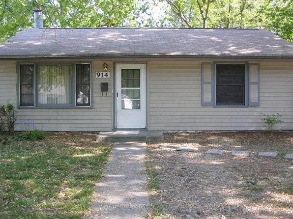 914 79th St, Newport News, VA 23605
