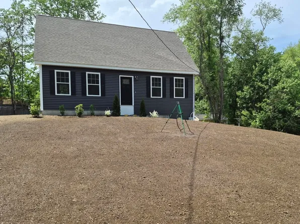 10 Phyllis Avenue, Raymond, NH 03077