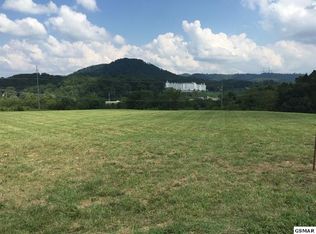 Charlottes Ct, Pigeon Forge, TN 37863