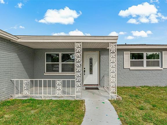 4th image of 3317 Fairmount Dr