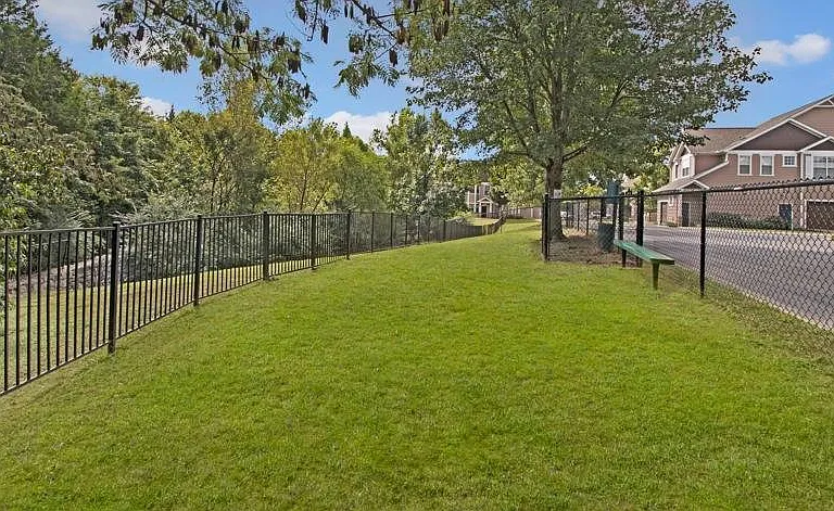 Hamptons at Woodland Pointe — Photo 25
