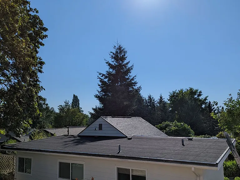 24th Ave SW — Photo 2