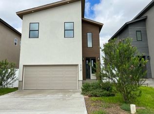 112 Deer Path Loop, Laredo, TX 78045