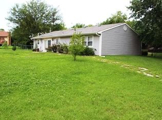 3313 Frontier Cir, Manhattan, KS 66503