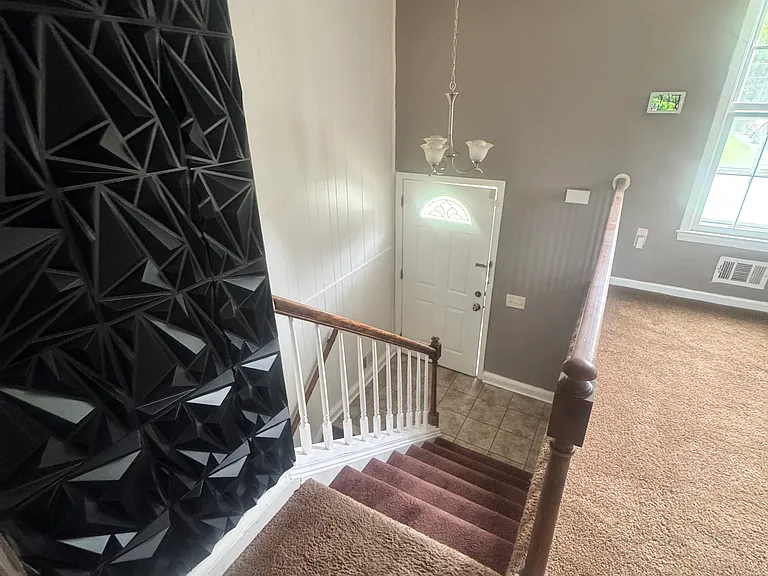 10118 Griff Dr #ENTIRE HOU — Photo 7