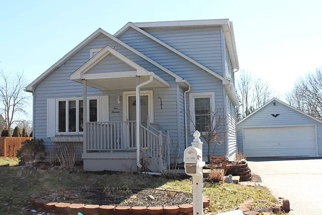 113 Miller St photo 1