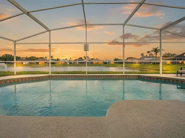 563 Bailey Cir, Davenport, FL 33897