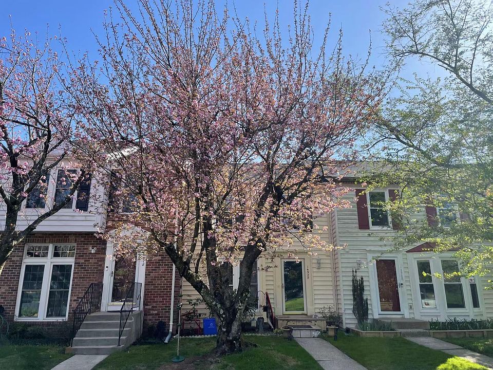 1st image of 14920 Forest Landing Cir