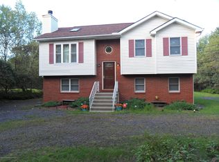 273 Sage Rd, Long Pond, PA 18334