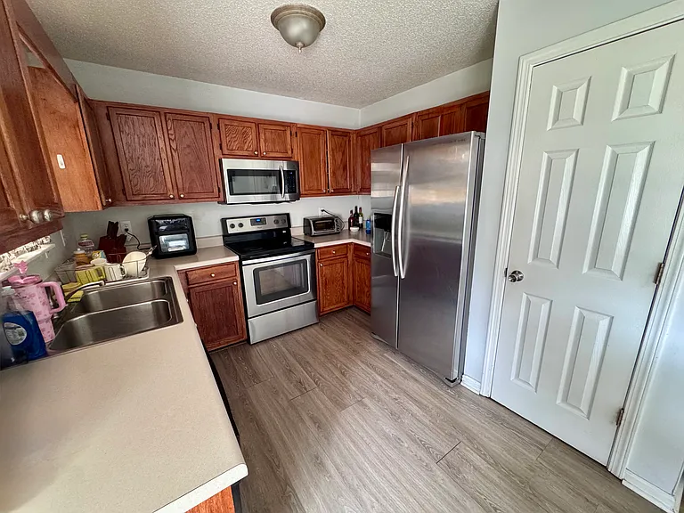 17 Hazeltine Ct — Photo 8