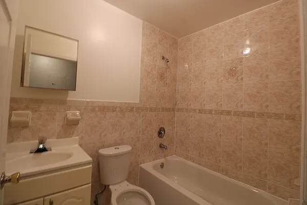 Rented by Nooklyn NYC LLC | media 40