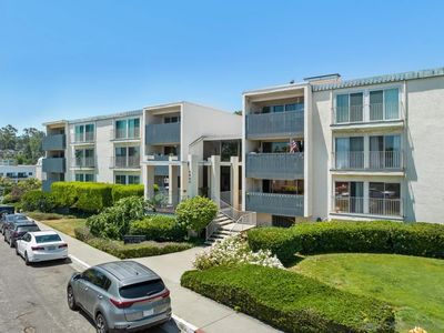 4900 Rosehedge Dr APT 303, La Mesa, CA, 91942