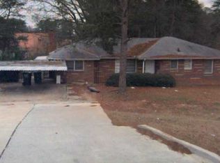 298 Lester Rd, Lawrenceville, GA 30044