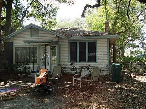 1st image of 613 1st Ave